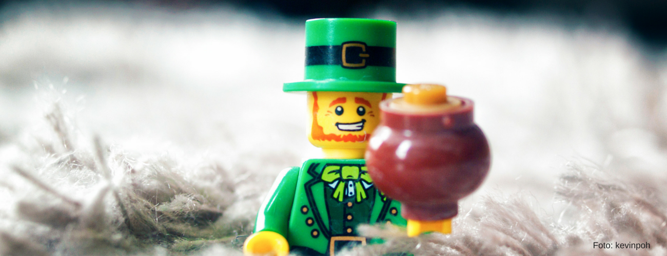 Fondo-St-Patrick-Lego